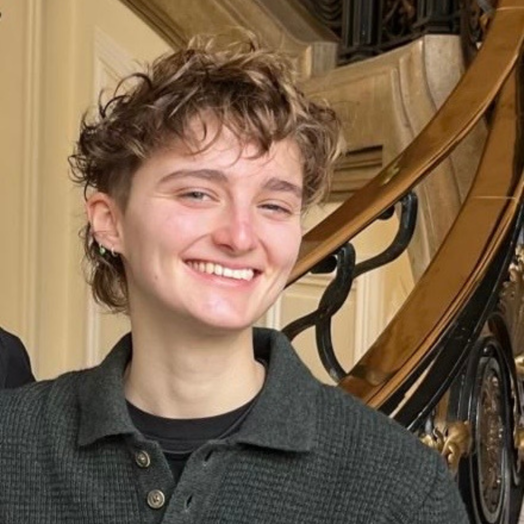 Iglyo Policy Officer Amelie